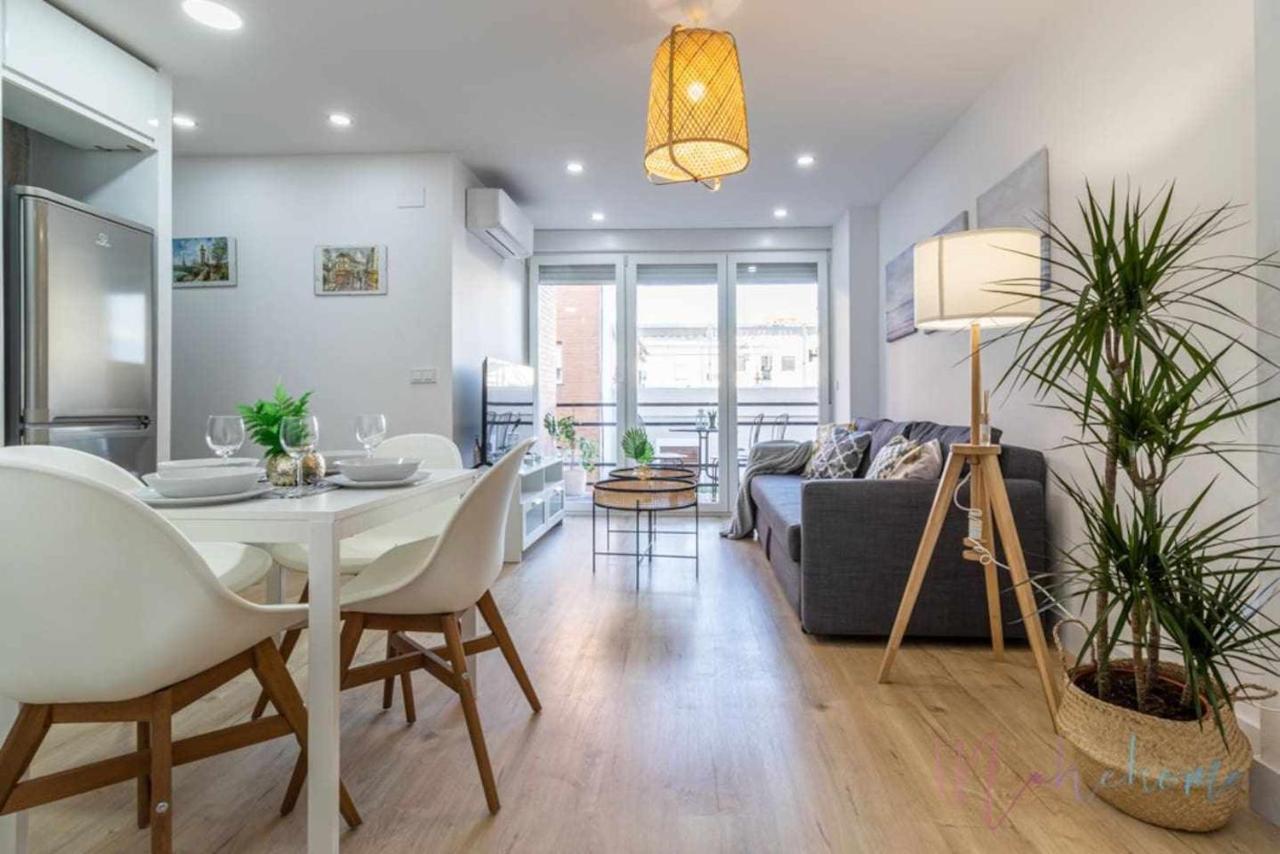 2 Apartamento En Estadio Sevilla 6 Plazas 3 Hab Y Metro Luaran gambar