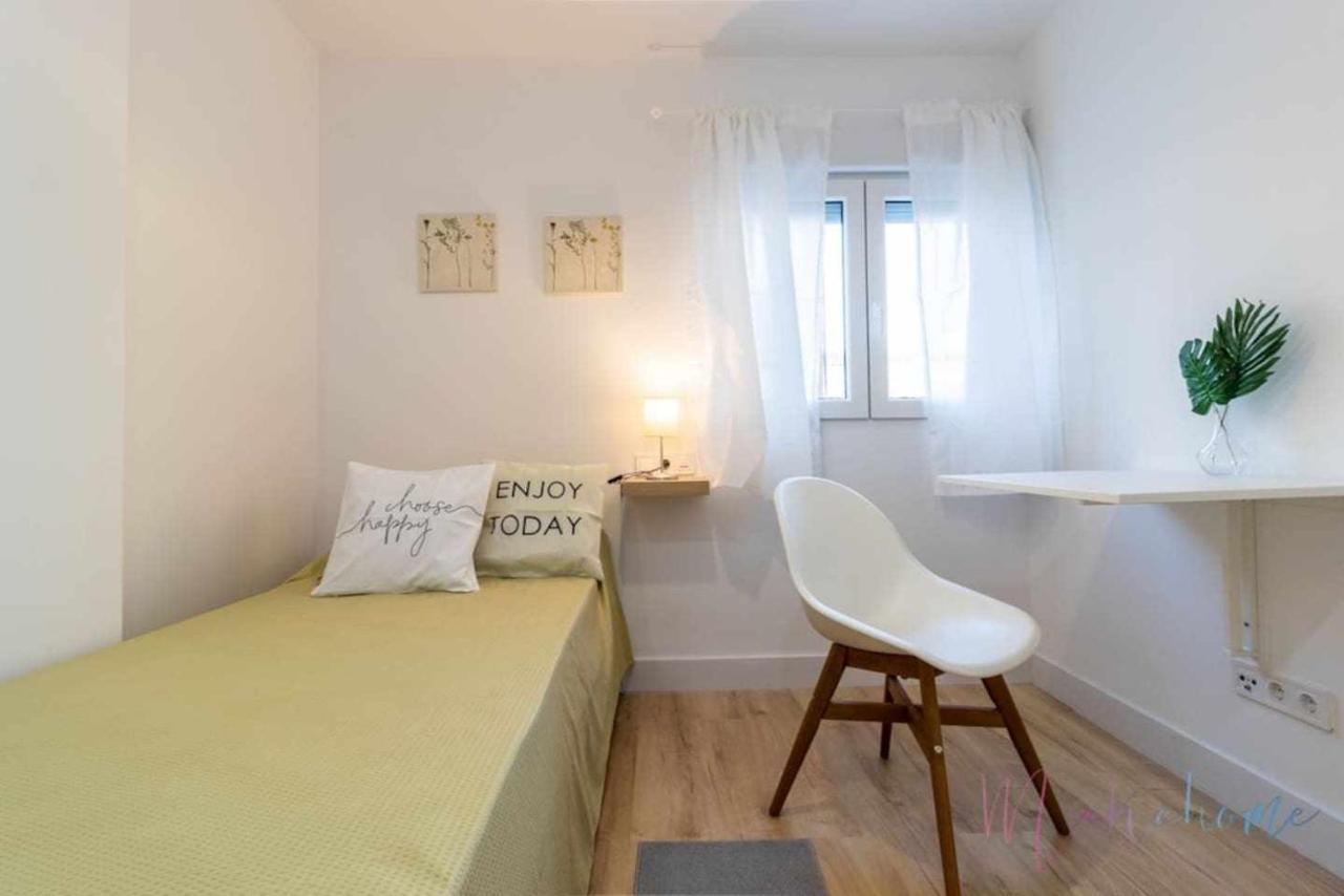 2 Apartamento En Estadio Sevilla 6 Plazas 3 Hab Y Metro Luaran gambar